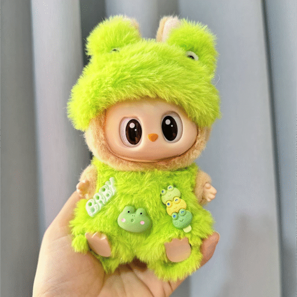 A Bunch Of Green Frog Clothes
